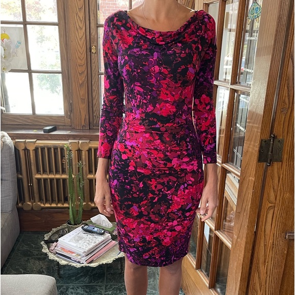 Gorgeous Tahari dress - Picture 7 of 7